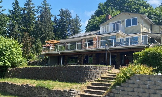 Federal Way House | Water view house