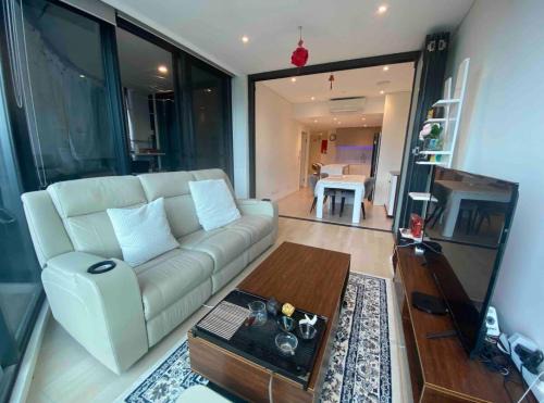 Wentworth Point Apartment | Waterfront 2 bedders Whole unit w car space 2m