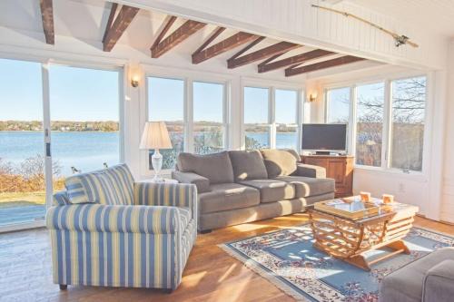 Orleans House | Waterfront amazing views near beaches