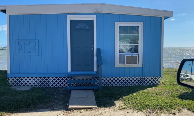 Aransas Pass Cabin | Waterfront cabin in beautiful Aransas Pass, Texas