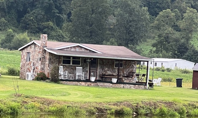 Barnardsville Cabin | Waterfront cabin with mountain views; 26 minutes to downtown Asheville.