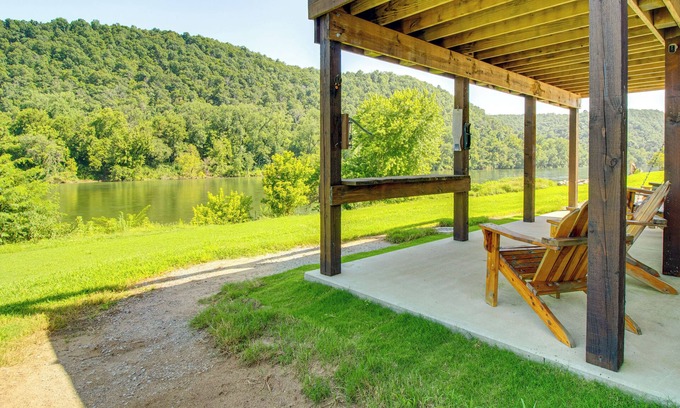 Mountain Home Cabin | Waterfront Cabin on White River: Great for Anglers