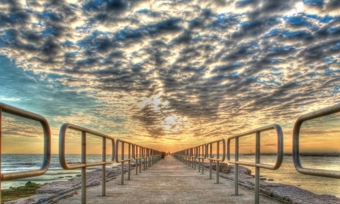 Corpus Christi Condo | Waterfront Condo W/Two Private Decks, Garage Access + Washer & Dryer!