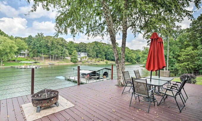 Lake Secession House | Waterfront Getaway w/Fire Pit + Game Room!