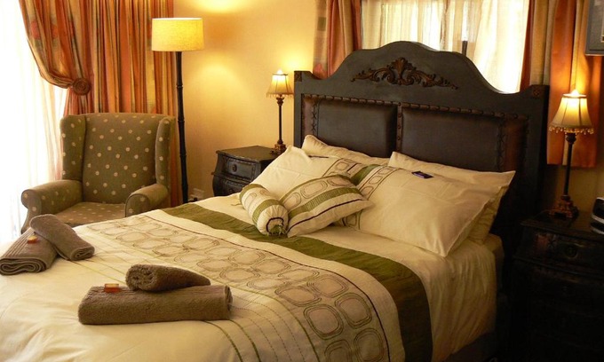 Carolina House | Waterfront Guest House