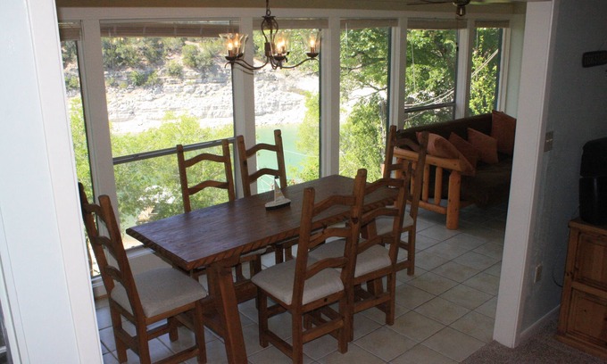 North Shore Colony Cottage | Waterfront Hatter Cove Cottage with Private Boat Dock