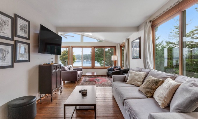 Seabeck House | Waterfront home on Hood Canal with great views, kayaks, SUPs, 4 decks - 1 Dog OK