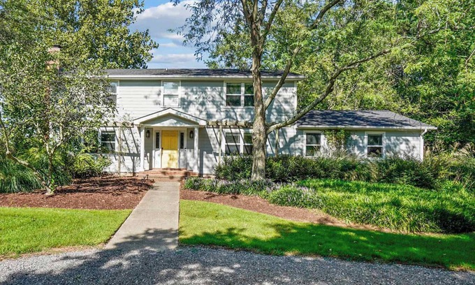 Bozman House | Waterfront Home with Pool & Pet Friendly