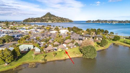 Tairua House | Waterfront island-style 1-bdrm superior Villa