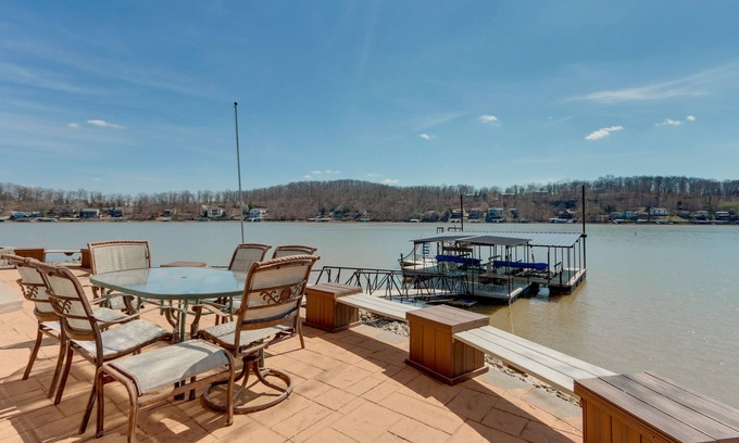 Roach House | Waterfront Lake of the Ozarks Home w/Private Dock