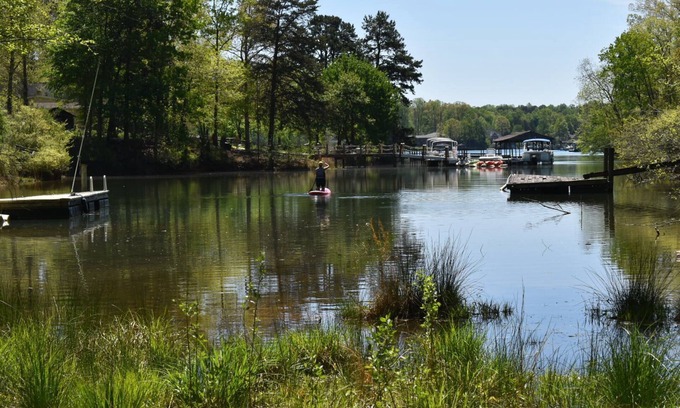 Troutman House | Waterfront LKN Hideaway Relax & Recharge