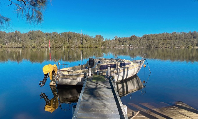 Dora Creek House | Waterfront Paradise Free Boating Fishing