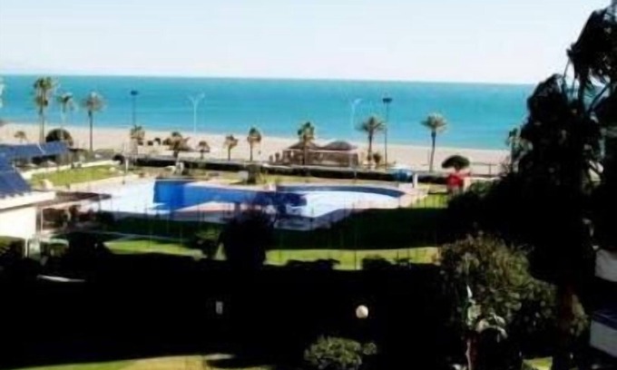Torremolinos Hotel | Waterfront Playamar Apartments