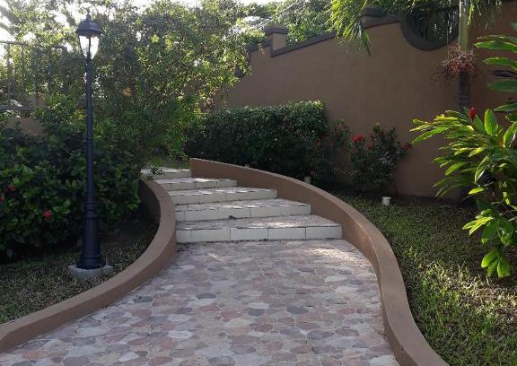 Ziadie Gardens Apartment | Waterloo,Kingston