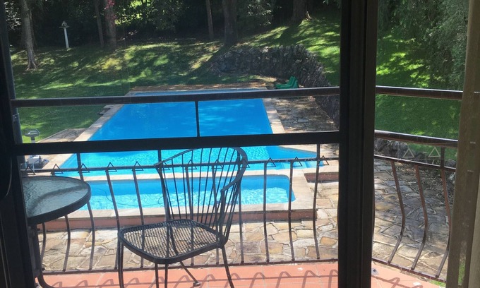 West Gosford Hotel | Waterview Gosford Motor Inn