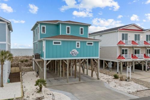 Oak Island House | Wave Watcher