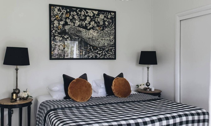 Berry House | Waverley Cottage at Bundara Farm