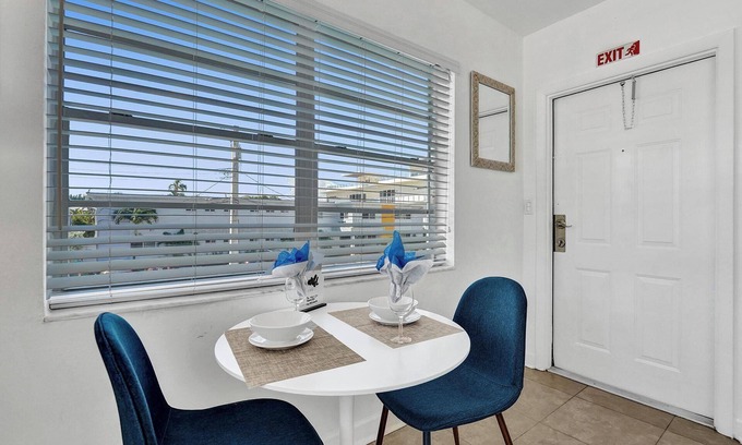 North Beach Apartment | WAVES ON DESOTO