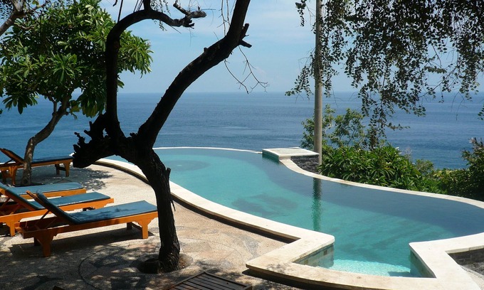 Amed Hotel | Wawa Wewe Rock