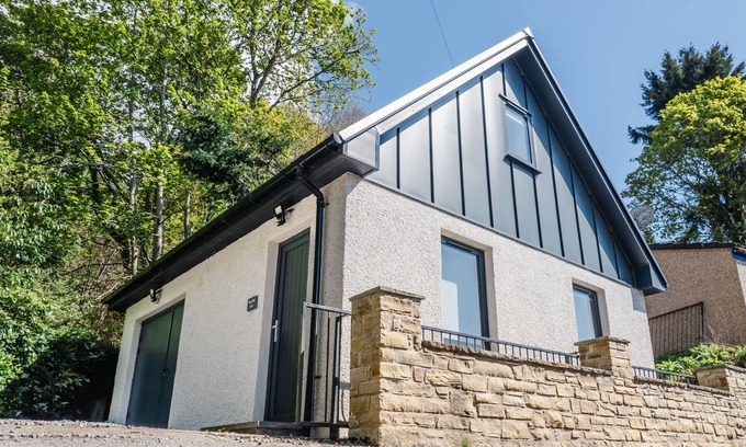 Drumnadrochit Apartment | Wayside Loft by Interhome