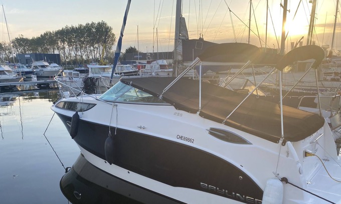 Ouistreham Boat Rental | Weekend Romantique sur un Bateau