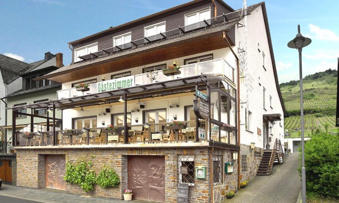 Pommern Hotel | Weinhaus Henerichs