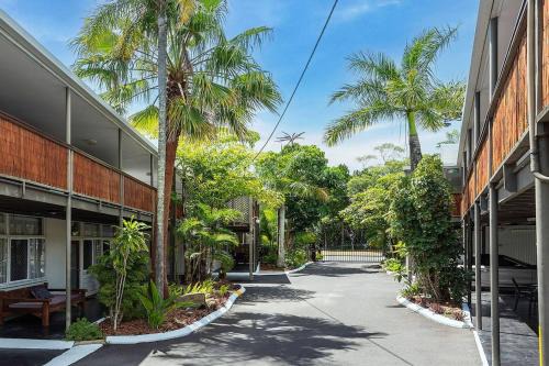 Scarness Apartment | Welcome to Coconut Palms Unit 7