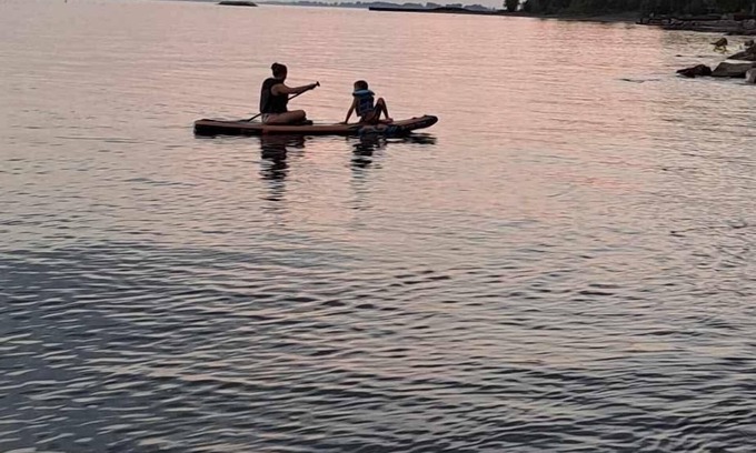 Wheatley Cottage | Welcome to “Hickory Lakehouse” on the shores of Lake Erie. 5 star on Airbnb