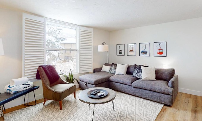 North Park City Hotel | Welcome to Snow Country