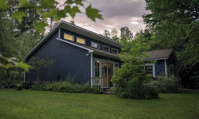 North Troy House | Welcome to The Chestnut Ridge Cabin