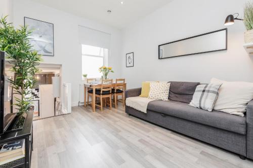 Shaftesbury Apartment | WelcomeStay Clapham Junction 2 Bedroom Apartment