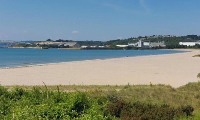 Par Ski Chalet | Welcoming 3 Bedroom Caravan 2 Min Walk to Beach