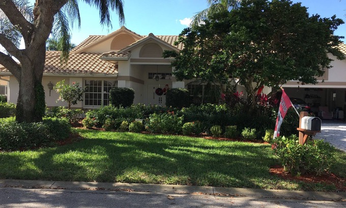 Timber Ridge House | Welcoming 3 bedroom house with pool in charming Fort Myers