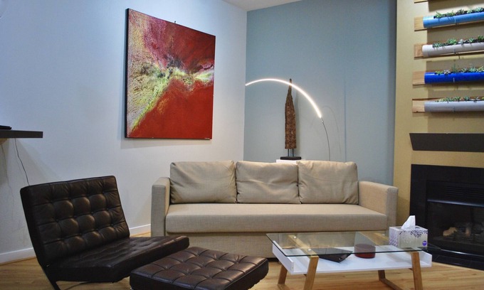 Moss Bay Apartment | Well Appointed and Modern plus Parking