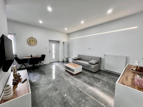 Loehne Apartment | Werre Apartments mit Smart-TV - stilvol, zentral & gemütlich