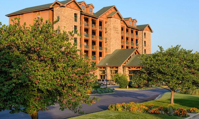 Branson Villa | Westgate Branson Woods 1BR Grand Elite Villa w/Sofa Bed, sleeps 4, Full Kitchen