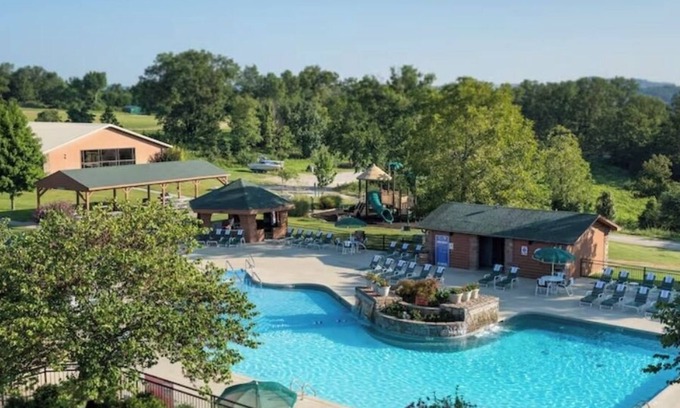 Gatlinburg - Pigeon Forge Resort | Westgate wild Bear Inn