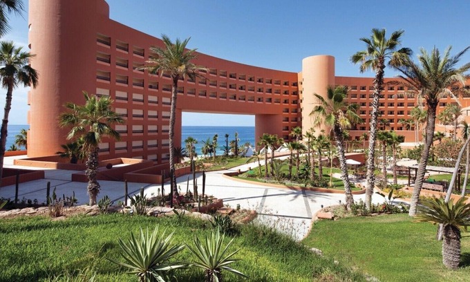 Palmilla Resort | WESTIN LOS CABOS RESORT VILLAS AND SPA 3-BEDROOM VILLA SLEEPS UP TO 10 ADULTS