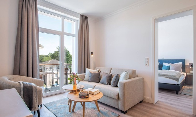 Ostseebad Kuhlungsborn Apartment | Westside Arthotel Apartment 209 - Apartment 209