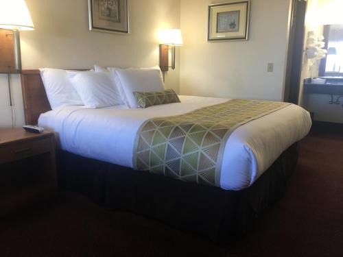 Brookings Hotel | Westward Inn