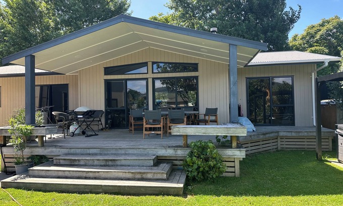 Whangapoua House | Whangapoua by the beach