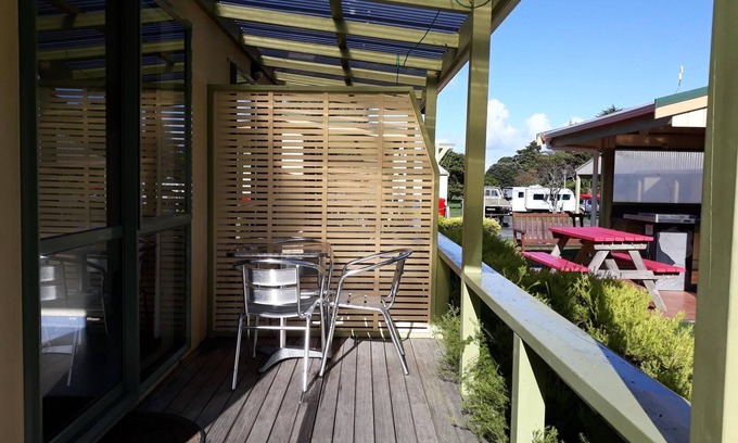 Karkari Peninsula Hotel | Whatuwhiwhi TOP 10 Holiday Park