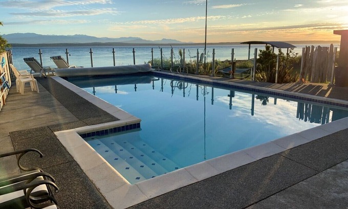 Greenbank House | Whidbey's Finest Luxury Beachfront Compound- no-bank sandy westside beach