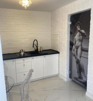 Elblag Apartment | White Apartment