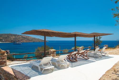 Platis Gialos Apartment | White & black Suites