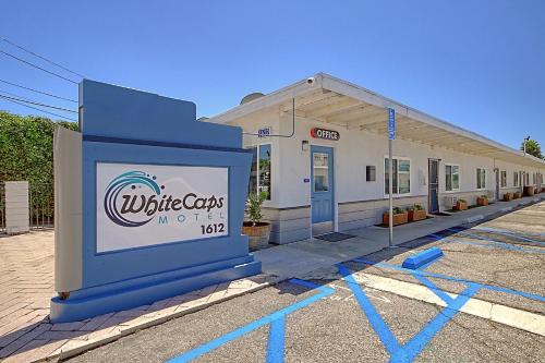 Ventura Hotel | White Caps Motel