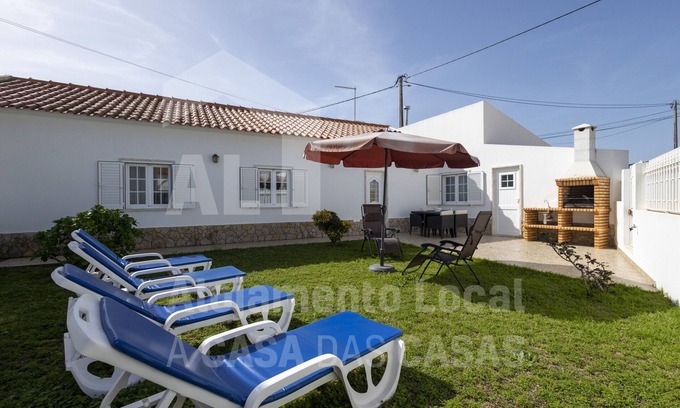 Mafra Ski Chalet | White House by ACasaDasCasas