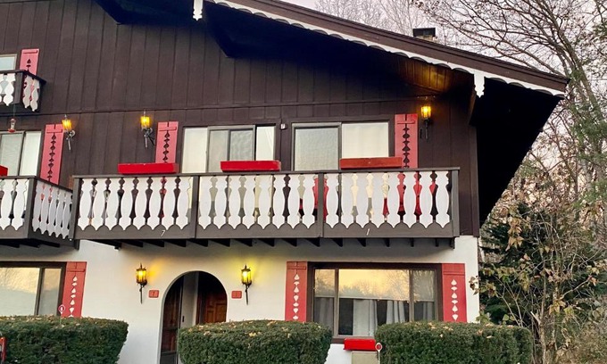 Bartlett Apartment | White Mountain Escape - Ski Attitash