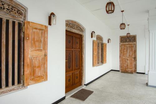 Dodanduwa Bed & Breakfast | White on White