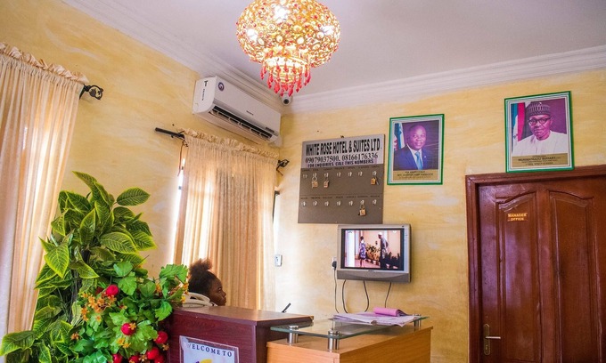 Alimosho Hotel | White Rose Suites